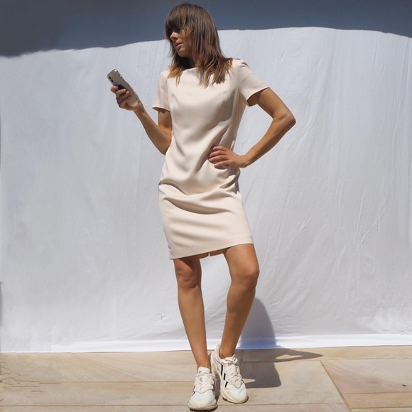 ⛔️SOLD⛔️ VINTAGE SILK CHAMPAGNE COLOUR DRESS AND JACKET TWO PIECE MATCHING SET - Picture 4 of 4